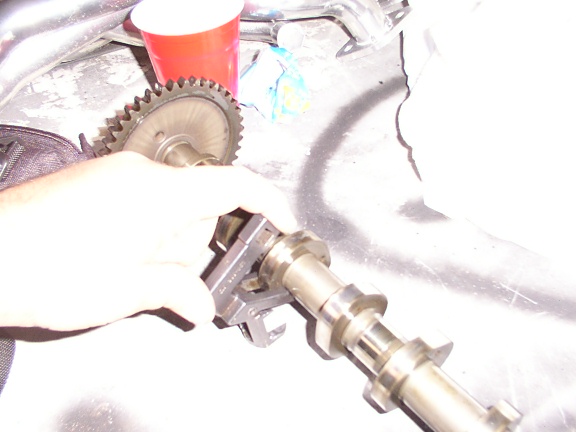 DCP_0014.JPG (70146 bytes) How to install Cams on a Mustang GT 4.6L V8 — photo 13