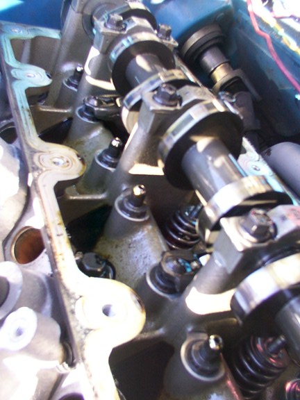 DCP_0002.JPG (72614 bytes) How to install Cams on a Mustang GT 4.6L V8 — photo 15