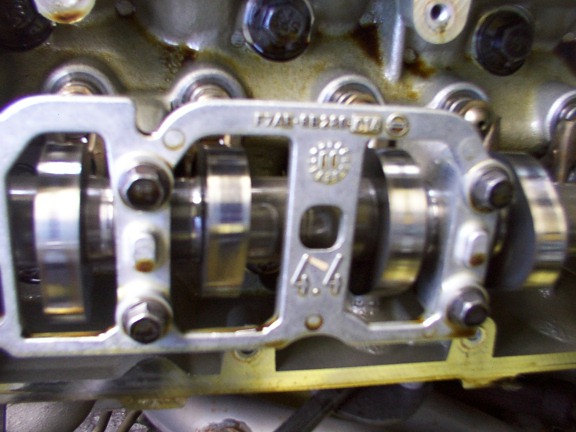 DCP_0008.JPG (73778 bytes) How to install Cams on a Mustang GT 4.6L V8 — photo 17
