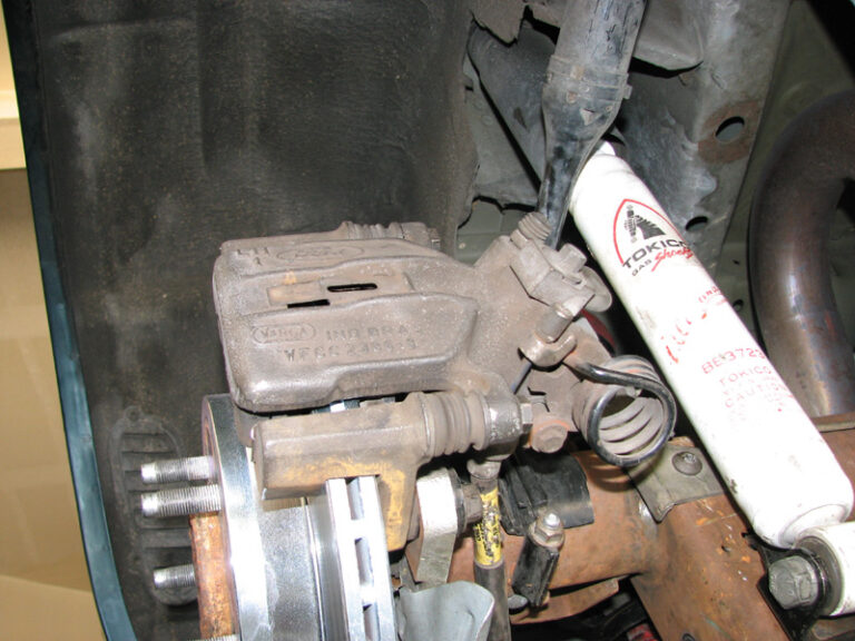How To Change Rear Brakes on a Mustang — photo 1