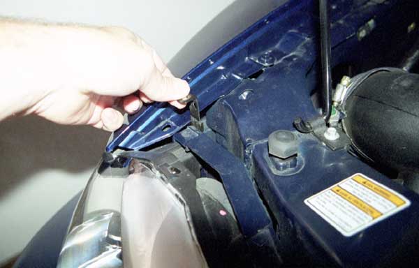 How to make clear corner headlights for your Mustang — photo 3