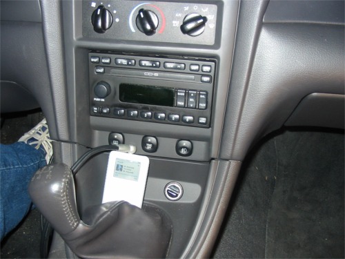 11.jpg (53254 bytes) How To hook up and iPod to your Mustang Mach 460 factory radio — photo 22