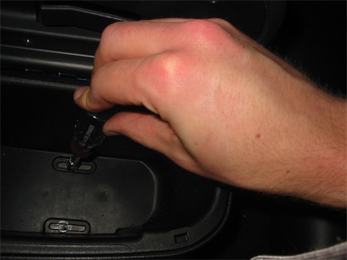 15.jpg (520294 bytes) How To hook up and iPod to your Mustang Mach 460 factory radio — photo 30