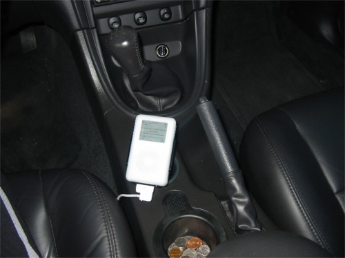 16.jpg (606669 bytes) How To hook up and iPod to your Mustang Mach 460 factory radio — photo 32
