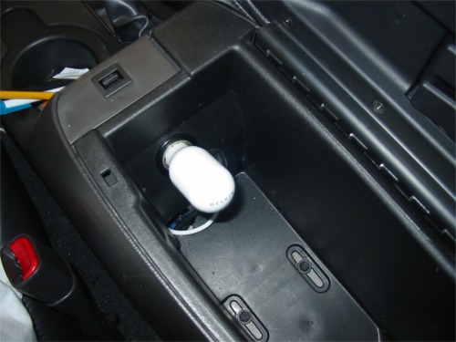 17.jpg (673909 bytes) How To hook up and iPod to your Mustang Mach 460 factory radio — photo 34