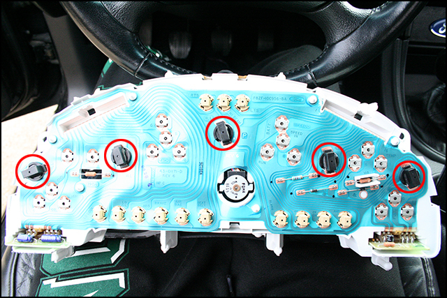 How to Install LED lights in your Mustang Gauge Cluster — photo 13